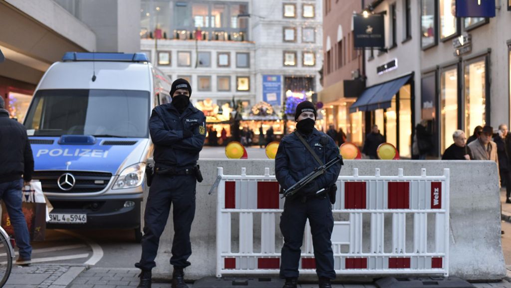 Anschlag in Straßburg: Polizei analysiert Lage auf dem Stuttgarter Weihnachtsmarkt