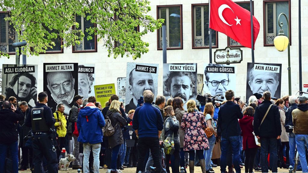 Verhaftungswelle: Berlin fordert Kontakt zu Mesale Tolu