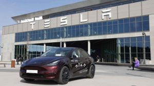 Tesla will  Mitarbeitende in Deutschland über Entlassungen informieren
