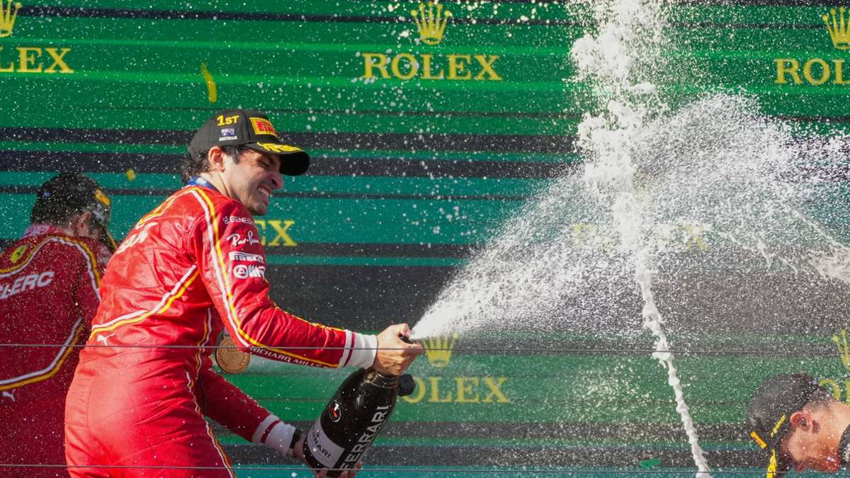 Formel 1: Sainz-Sieg nach Krankschreibung - Debakel für Verstappen