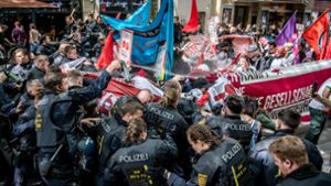 1. Mai in Stuttgart: Wie kam es zu der  Eskalation zwischen Polizei und Demonstranten?