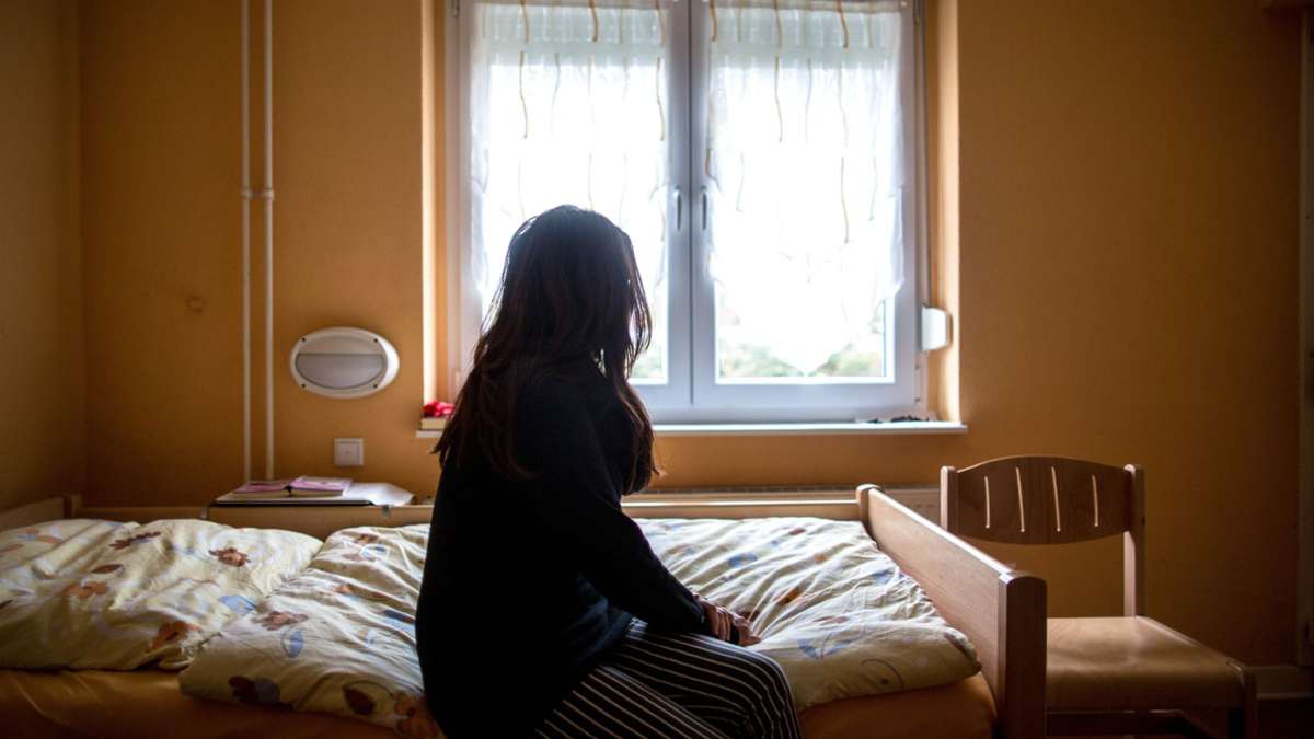 Gewalt gegen Frauen: Über 13.000 Frauenhausplätze fehlen in Deutschland