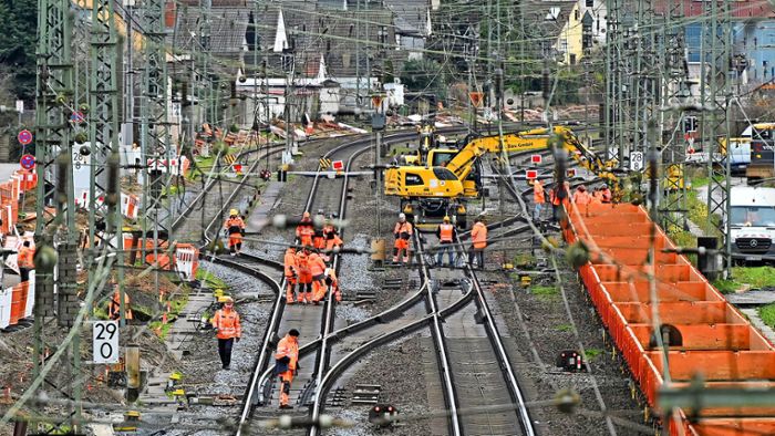 Sanierung der Riedbahn: PR-Firma hilft der Deutschen Bahn beim Image