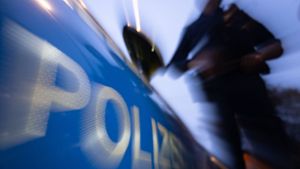 Falsche Polizisten erbeuten Schmuck – Zeugen gesucht