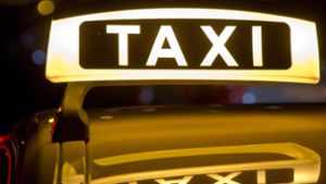 Fahrtkosten  geprellt: 26-Jähriger schlägt Taxifahrer