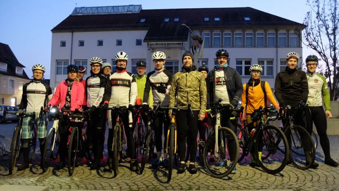 Leidenschaftliche Radfahrer  in Murr: Adi G. und seine Radbande