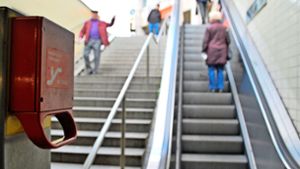 Täter nutzen Ablenkung: Tatort Rolltreppe: Taschendiebe setzen auf den Nothalt