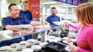 Tim Raue, Johann Lafer, Cornelia Poletto & Co in Stuttgart: Bei Breuninger sind die Trendsetter der Gourmetküche   zum Greifen  nah