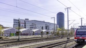 Stuttgart-Vaihingen: Frau im Gleisbereich unterwegs – Lokführer leitet Vollbremsung ein