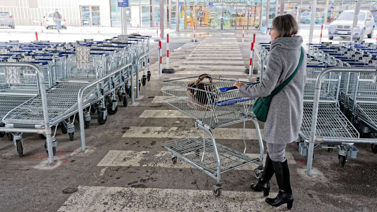 Fälle in Leonberg: Trickbetrüger – Diese Fallen lauern auf dem  Supermarktparkplatz