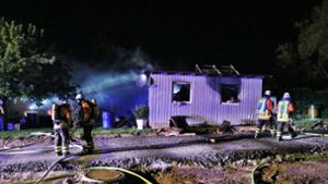 Defekt in Photovoltaikanlage: Gartenhütte in Backnang brennt nieder