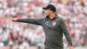 VfB Stuttgart beim FC Augsburg: Lässt Sebastian Hoeneß so spielen?