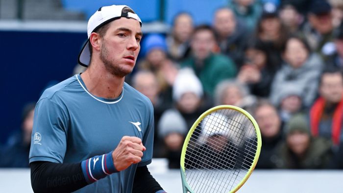 ATP-Turnier: Tennisprofi Struff erreicht Achtelfinale in Madrid